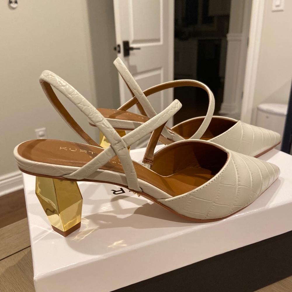 Kurt Geiger leather pumps